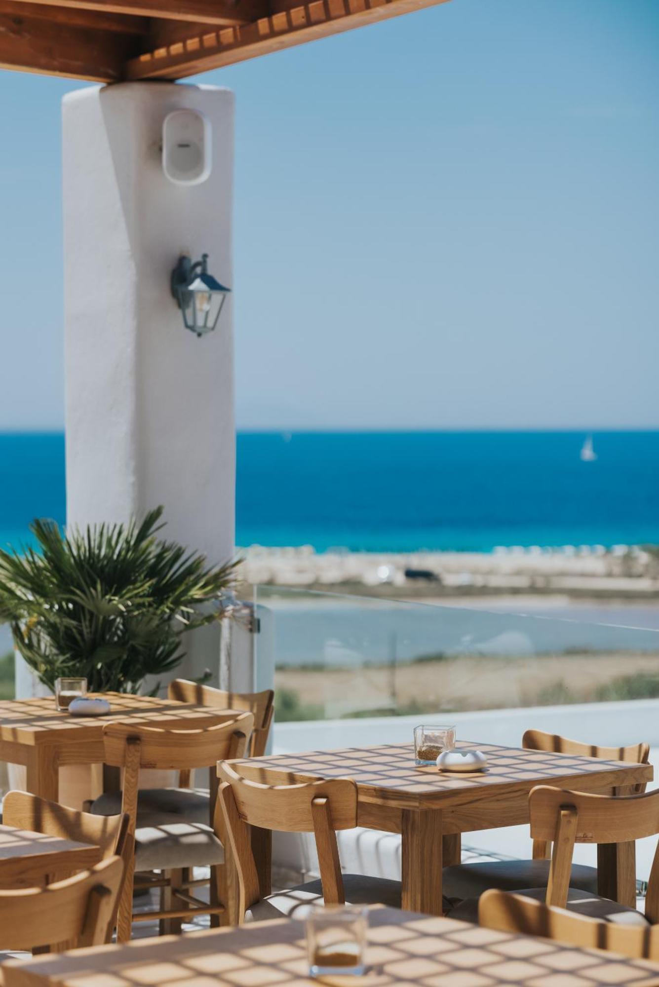 Naxos Grand Hotel Naxos City エクステリア 写真