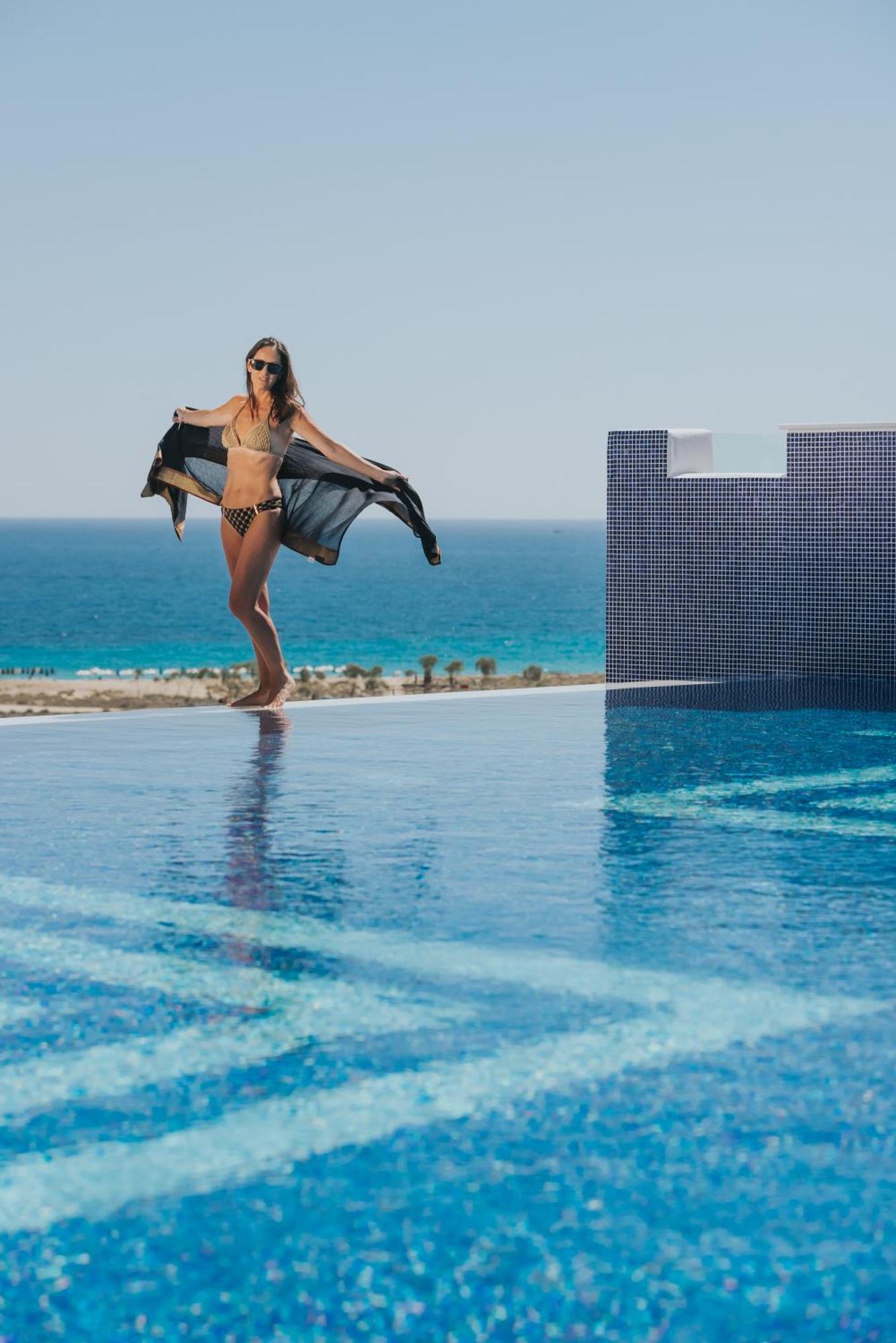 Naxos Grand Hotel Naxos City エクステリア 写真