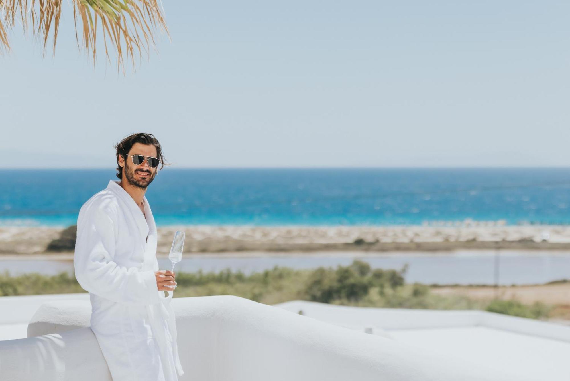 Naxos Grand Hotel Naxos City エクステリア 写真
